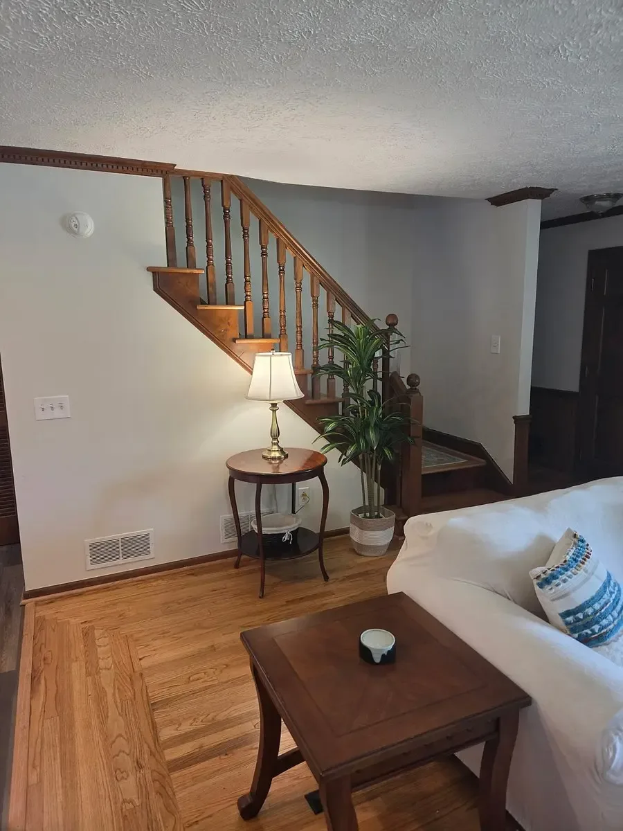Furnished common area