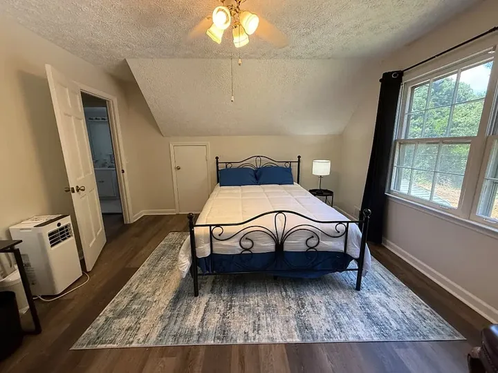Upstairs Suite B